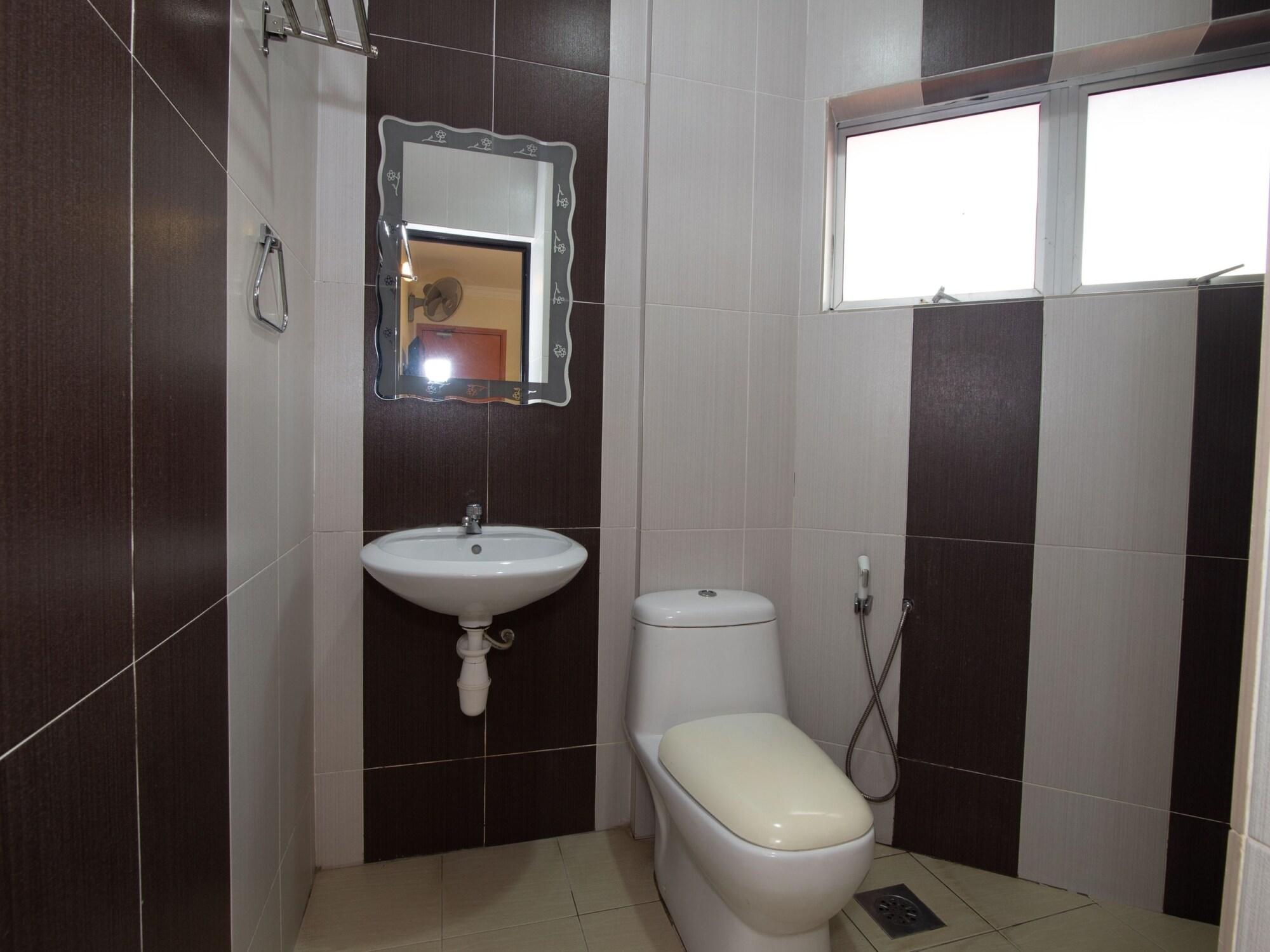 Oyo 424 Kk Inn Hotel Ampang  Zewnętrze zdjęcie