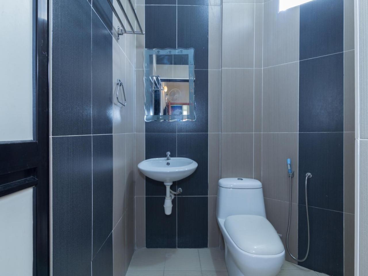 Oyo 424 Kk Inn Hotel Ampang  Zewnętrze zdjęcie